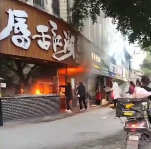 杭州餐厅爆料视频最新,揭秘后厨卫生与食品安全问题  第2张