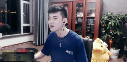 阿哲爆料老利视频