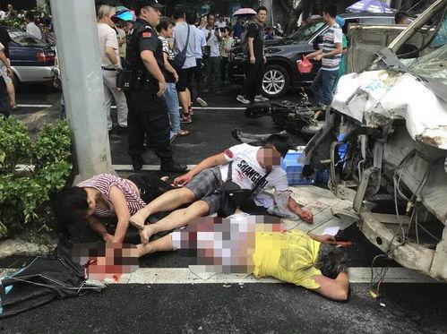 网友爆料发生车祸视频,网友爆料视频揭示事故瞬间  第2张